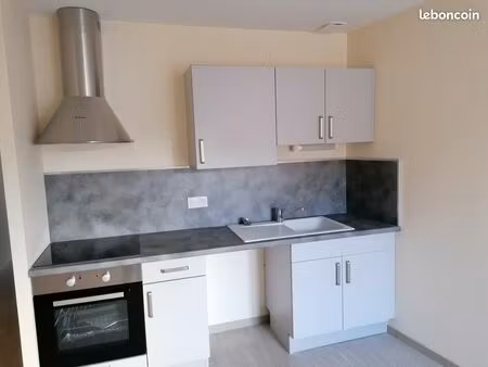 location appartement ruffec 16700