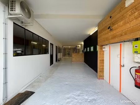 lannoy local professionnel d'environ 190m²