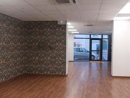 vend local commercial