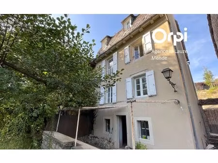 location maison  64 m² t-3 à mende  636 €