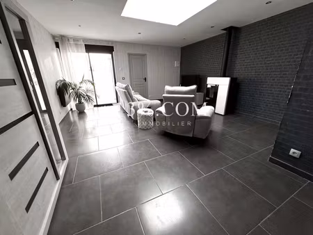 jolie maison renvovee 136 m² 3 ch + bureau grand jardin!