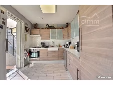 maison 7 pièces 168 m²