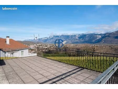 maison 7 pièces 147 m²