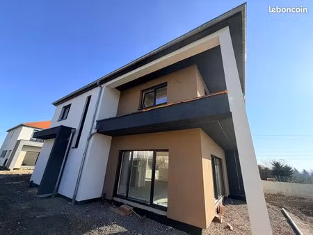 maison 5 pièces 144 m²
