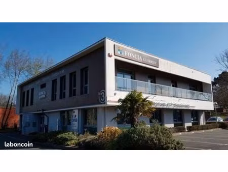 bureaux 180 m² quimper