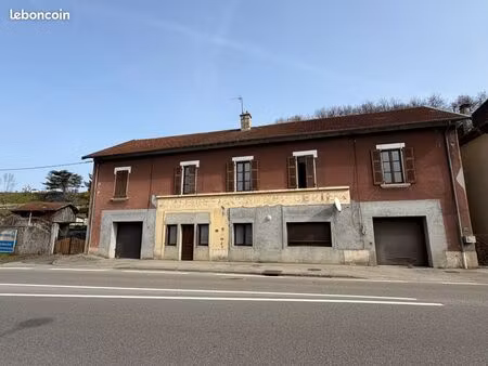 maison 7 pièces 204 m²