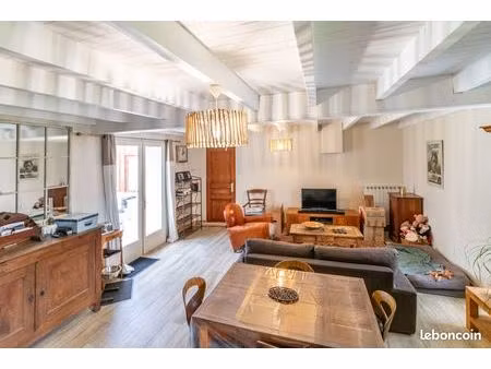 maison 4 pièces 140 m²