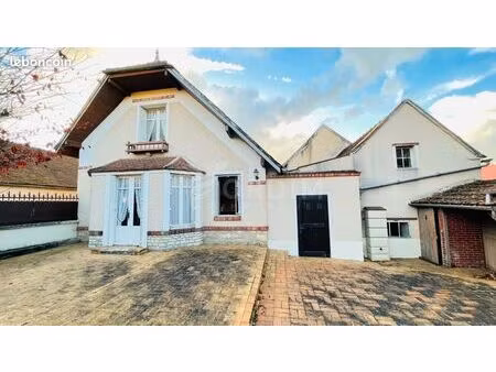 maison de village 5 pièces 93 m²