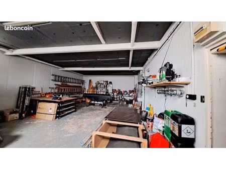 loue entrepot & bureau en ville