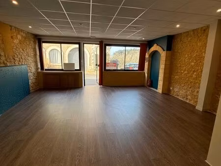 local commercial à louer