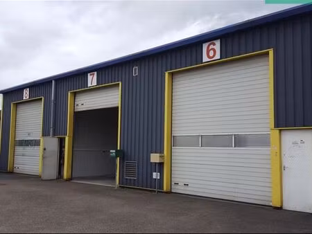 local 102 m² richemont