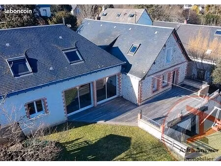 maison 7 pièces 240 m²