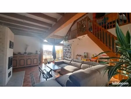 longère t6/t7 136m2 sans vis a vis