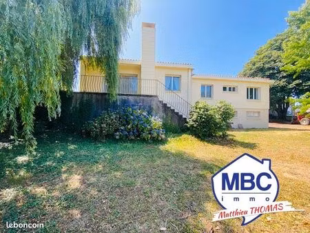 maison 8 pièces 160 m²