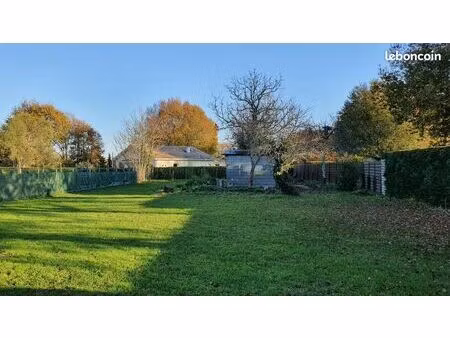 terrain 1 100 m² camblanes et meynac