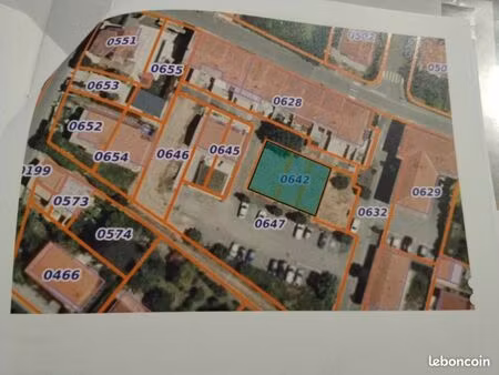 terrain 300 m² montolieu