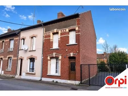 immeuble 6 pièces 103 m²