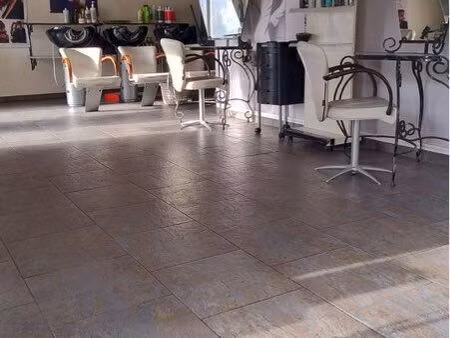 location local commercial