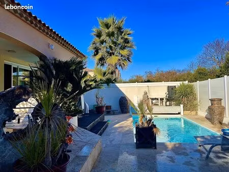 villa 5 pièces 148 m²