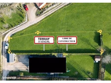 terrain 937 m² martignat