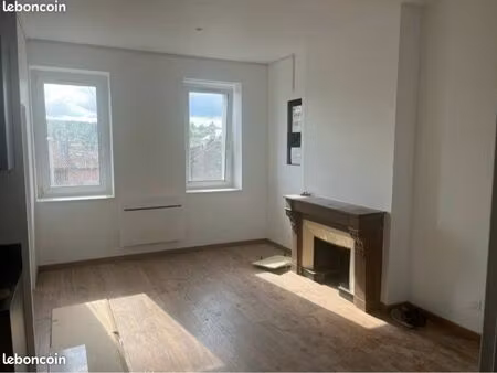 urgent – t2 40 m² centre lagnieu – lumineux – 675 cc – reprise de bail