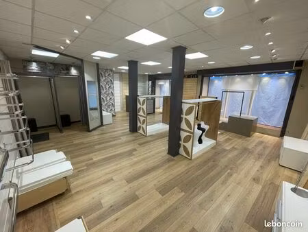 local commercial centre-ville