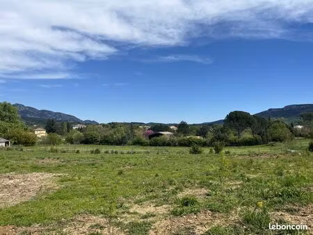 terrain 2706 m² ganges