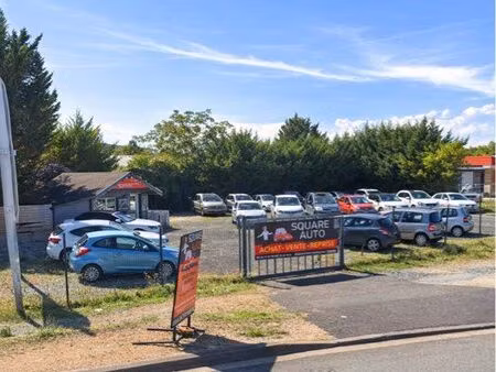 terrain activité très visible rond-point – 1000 m² – lempdes