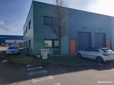 location local /dépot + bureau direct particulier