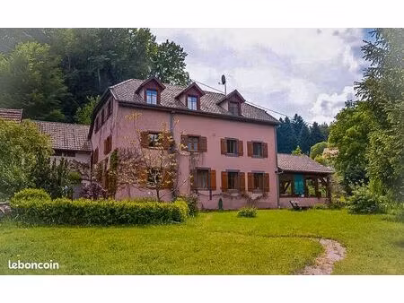 domaine maison de 600 m² avec dépendance situé en pleine nature