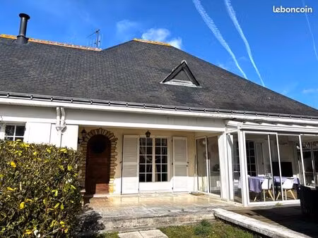 maison 6 pièces 130 m² en hyper centre de montlouis sur loire