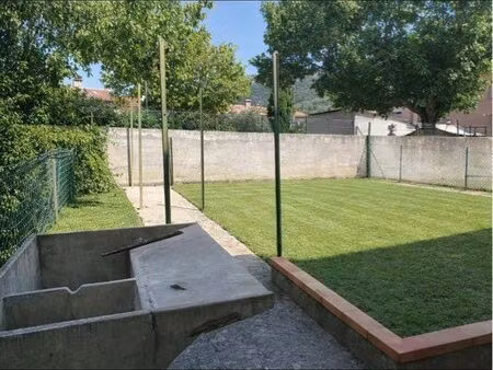 maison avec jardin et garage