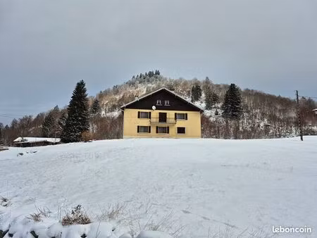 maison 8 pièces 195 m²