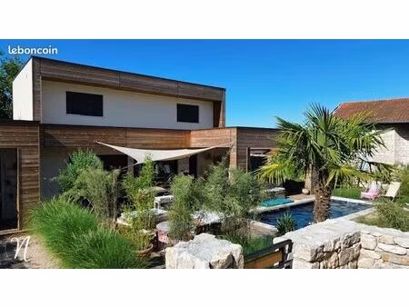 maison 6 pièces 180 m²