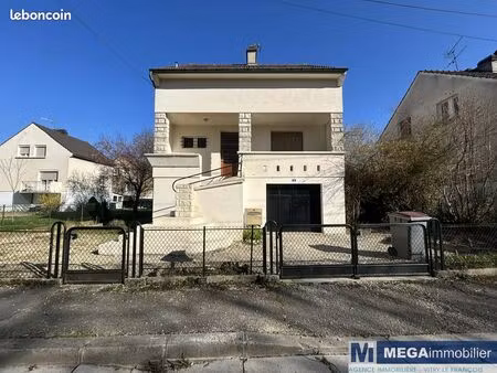 maison 5 pièces 93 m²