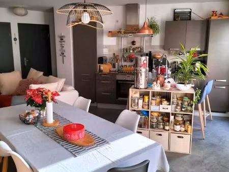 superbe appartement en rez-de-jardin