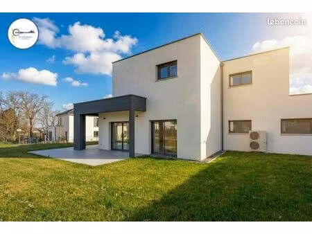 maison 6 pièces 158 m²