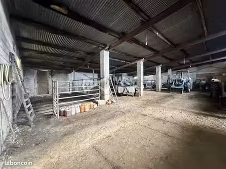 maison 1 pièce 410 m²
