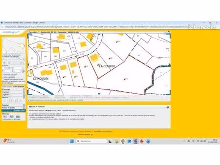 grand terrain dont une partie constructuctible