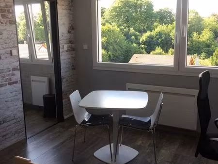 studio meublé à mirecourt avec ascenseur