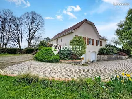 maison 7 pièces 155 m²