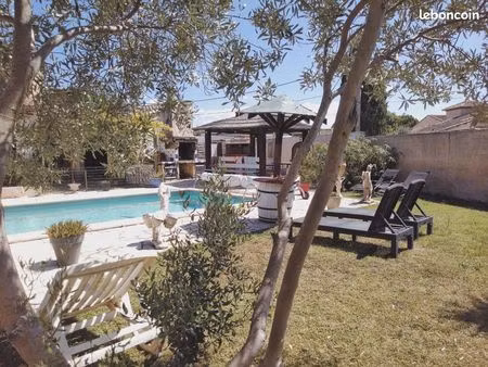 maison de 136 m2 + 84 m2 de dépendances