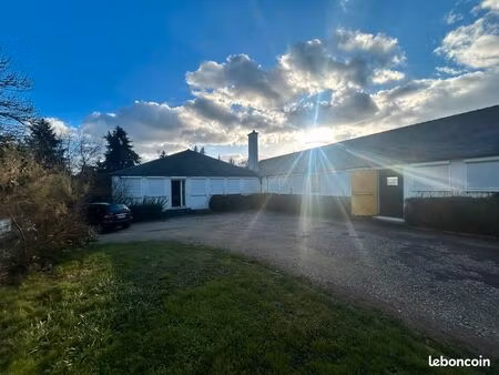 local d'activité / stockage 150 m² (+ bureaux en option)