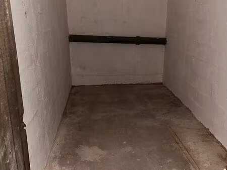 cave | box | espace de stockage