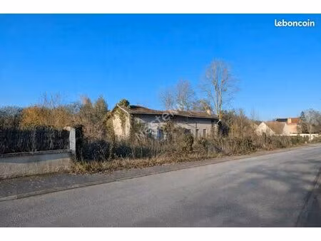 maison 1 pièce 130 m²