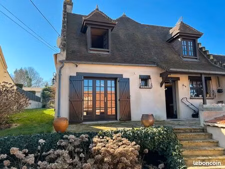 charmante maison ancienne - beaux volumes