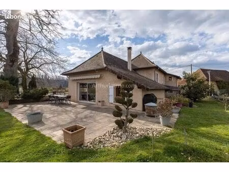 maison 6 pièces 167 m²