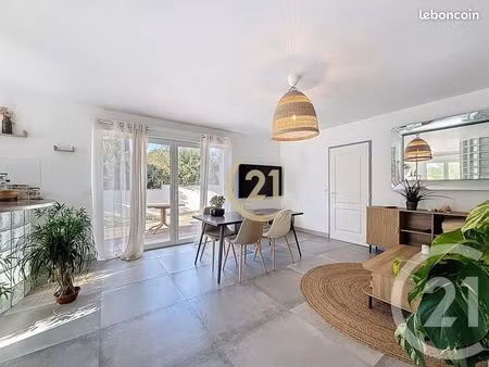 villa 4 pièces 97 m²