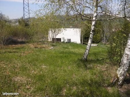 terrain de loisirs avec garage