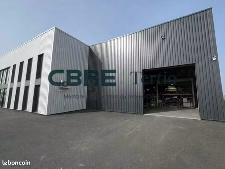 local d'activite 1173 m² joué-lès-tours